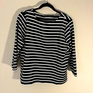 Black and  white striped 3/4 top